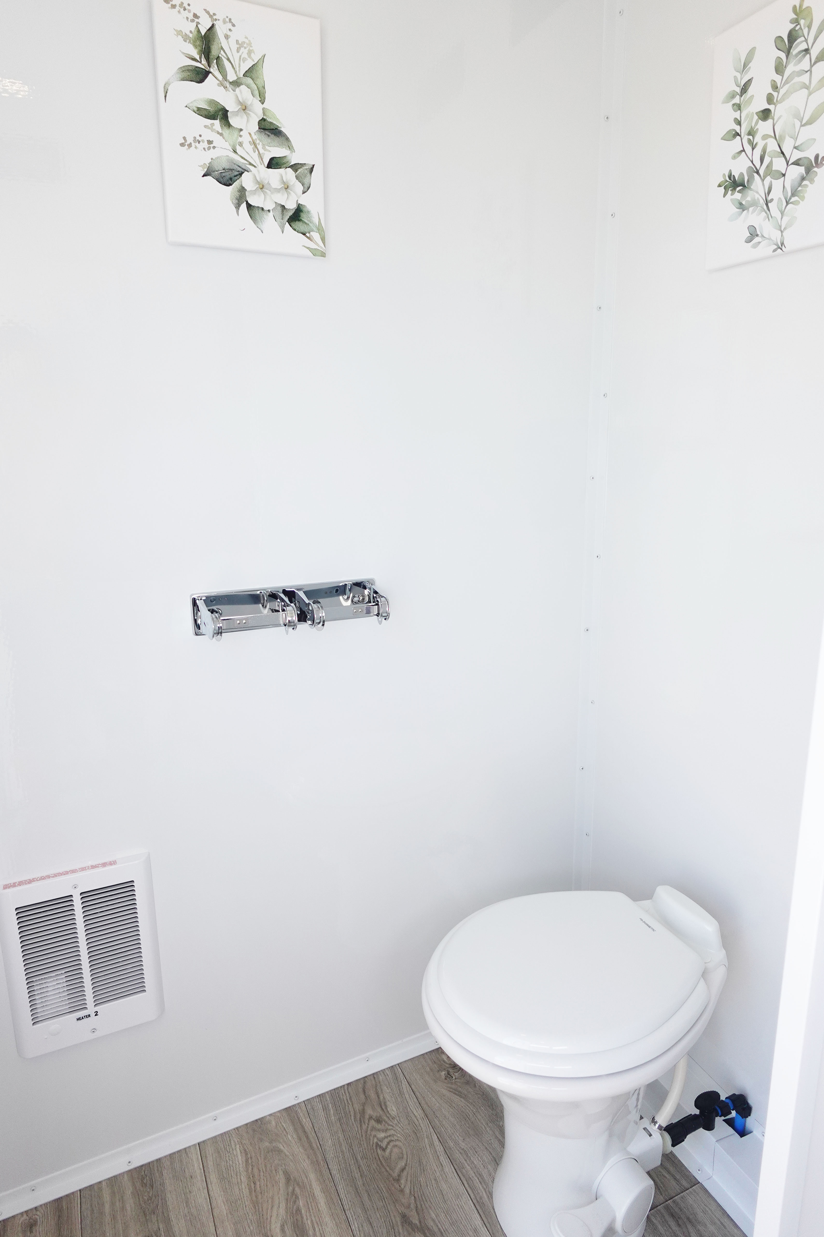 3-Station Trailer interior